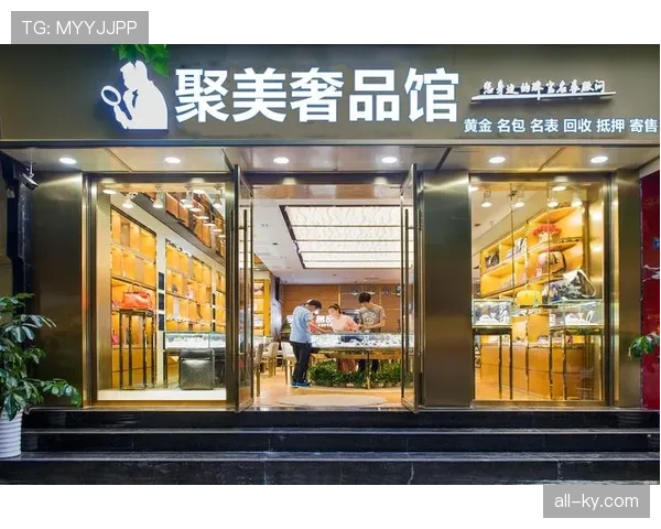 梁伟铿训练完直接去奢侈品店刷卡？